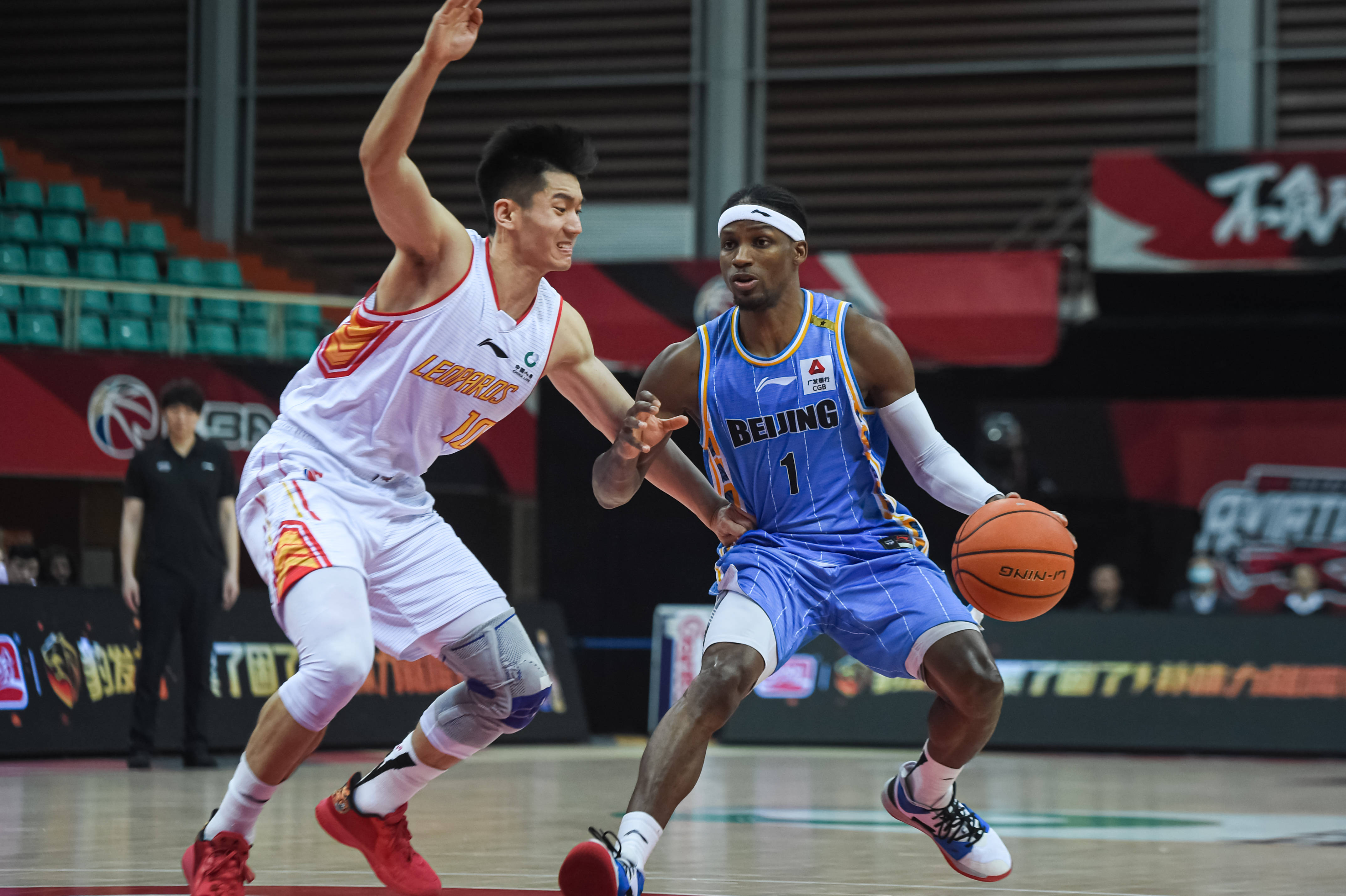 更是足球戰 更是足球戰