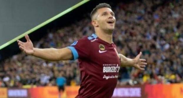 尽管比赛以 尽管比赛以