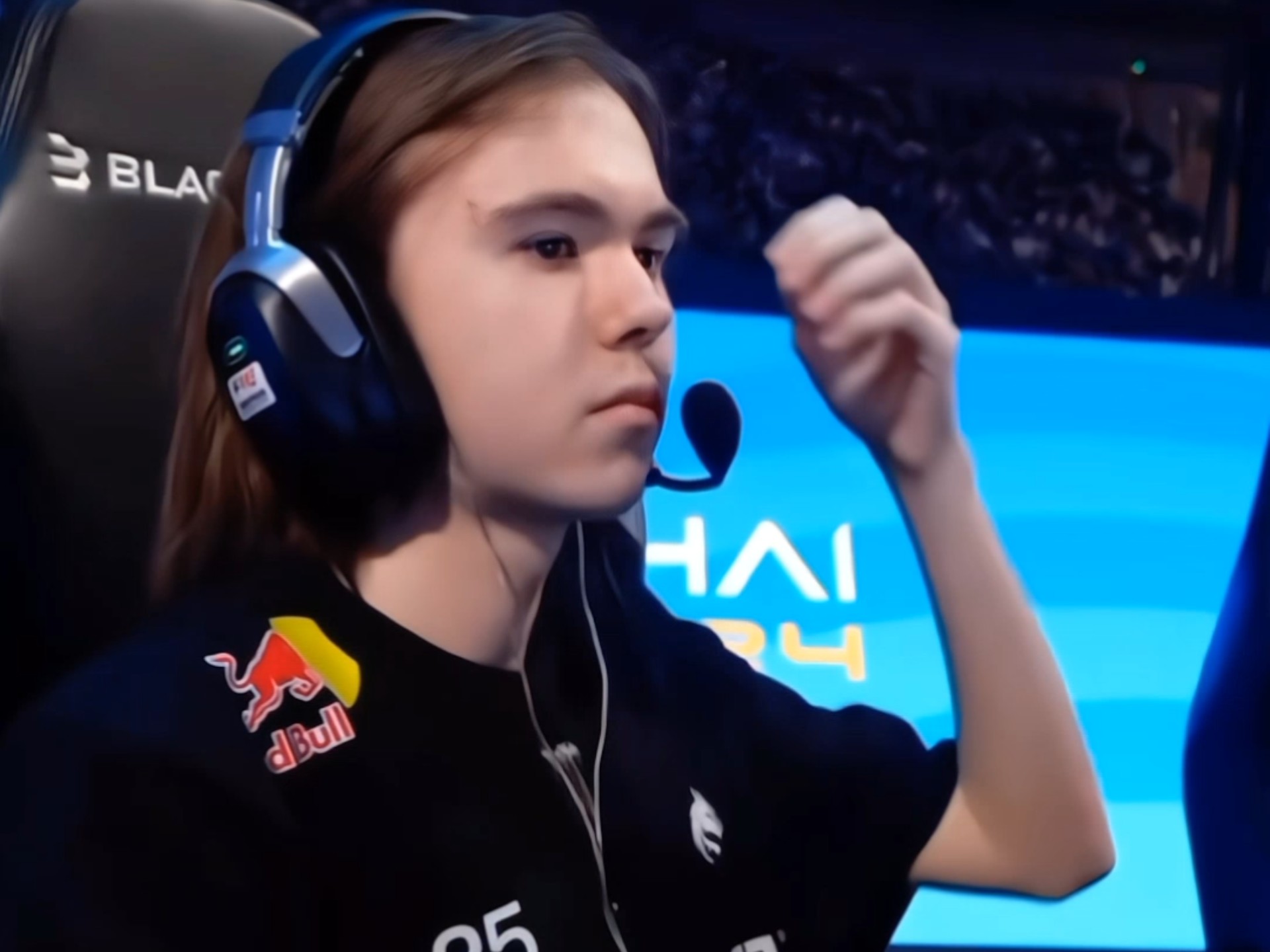 锋线上的攻 锋线上的攻